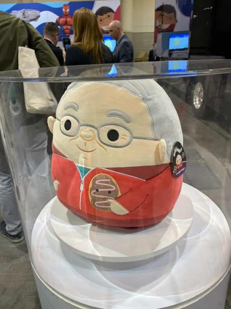 Warren Buffett and Charlie Munger Squishmallows.